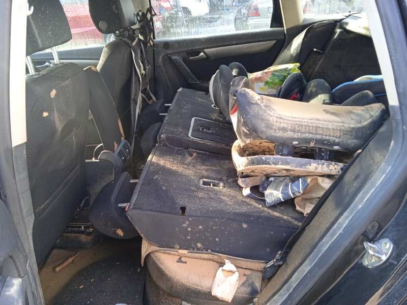 volkswagen passat variant (365) del año 2014