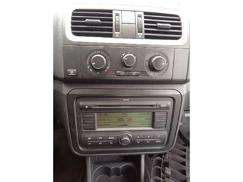 skoda fabia (5j2 ) del año 2010