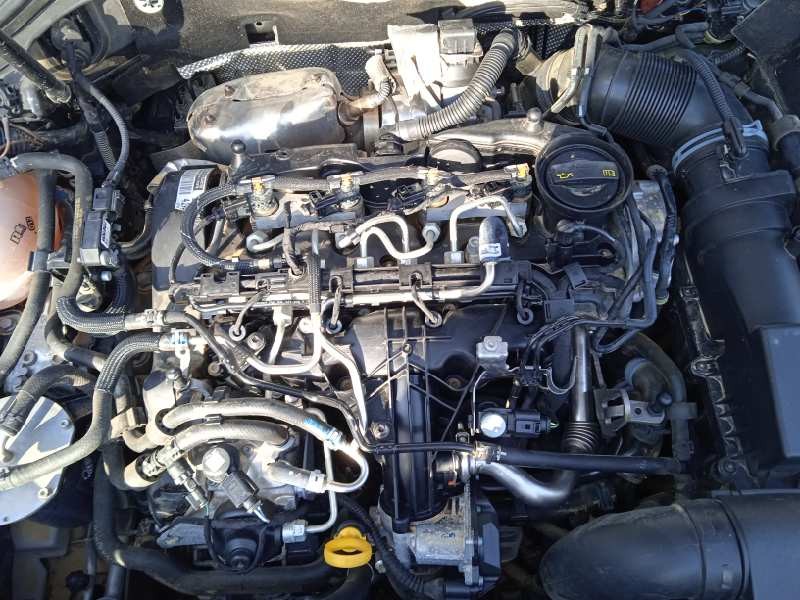 volkswagen passat variant (365) del año 2014