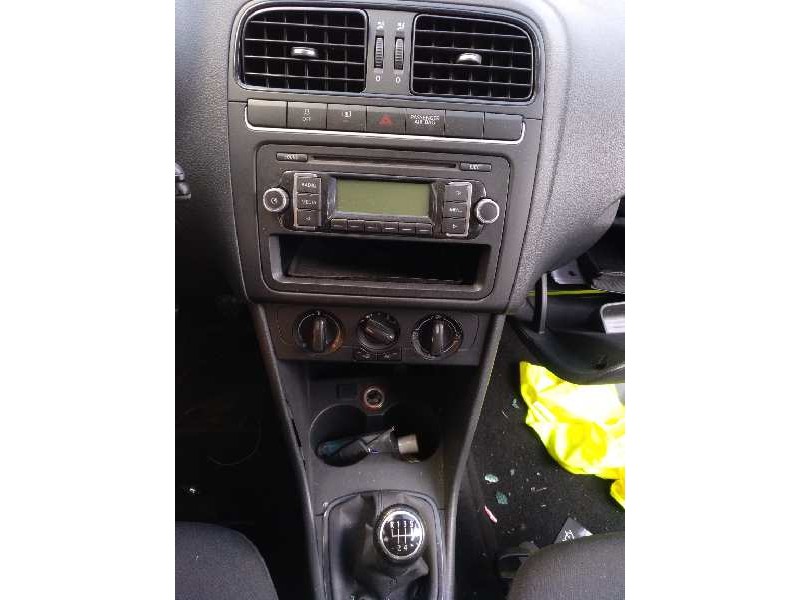 volkswagen polo (6r1) del año 2011