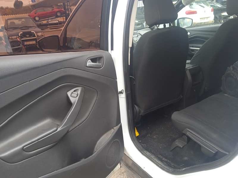 ford kuga (cbs) del año 2016