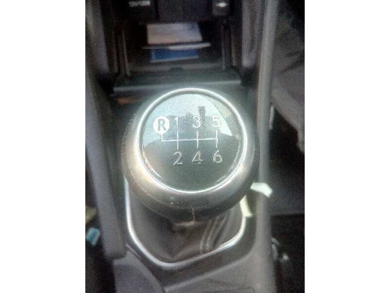 toyota auris del año 2016