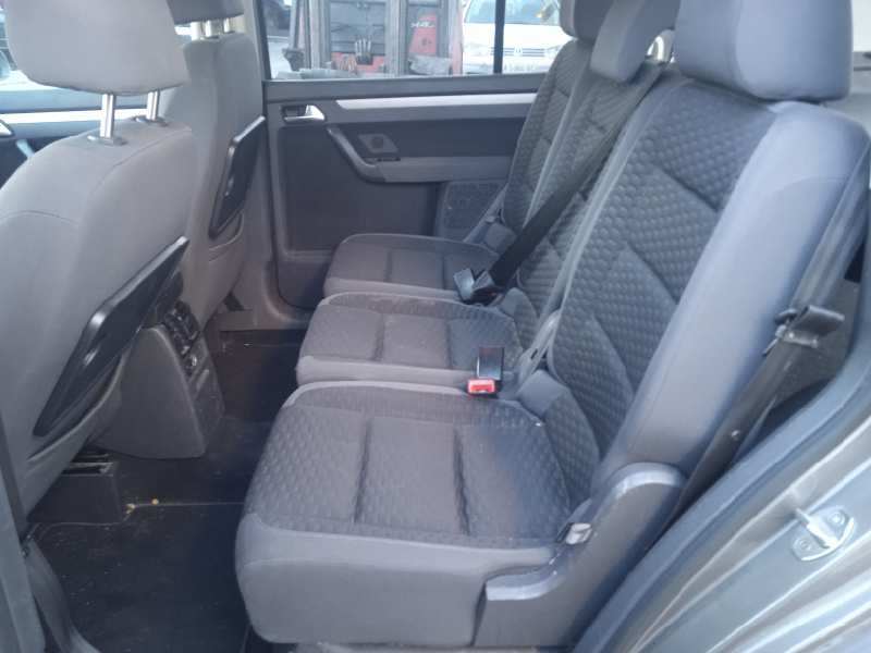 volkswagen touran (1t2) del año 2009