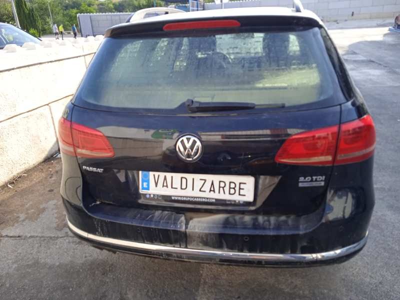 volkswagen passat variant (365) del año 2014