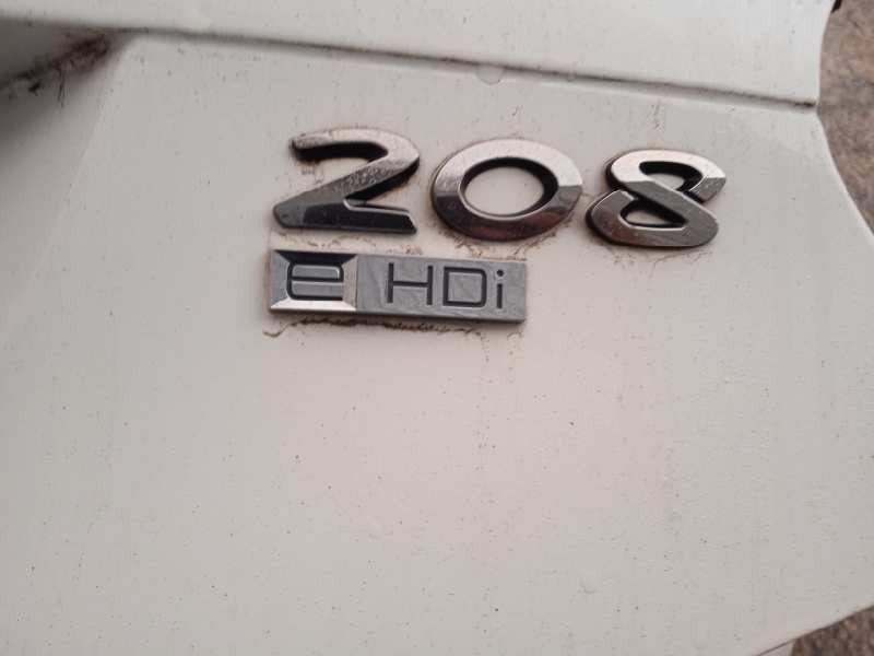 peugeot 208 del año 2013