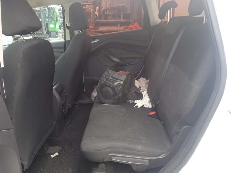 ford kuga (cbs) del año 2016