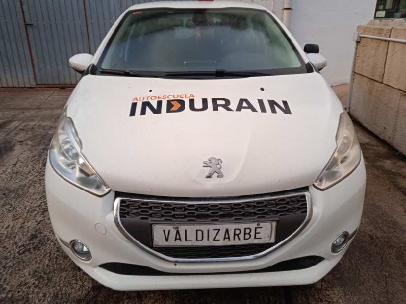 peugeot 208 del año 2013