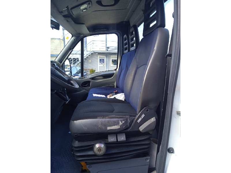 iveco daily caja abierta del año 2008