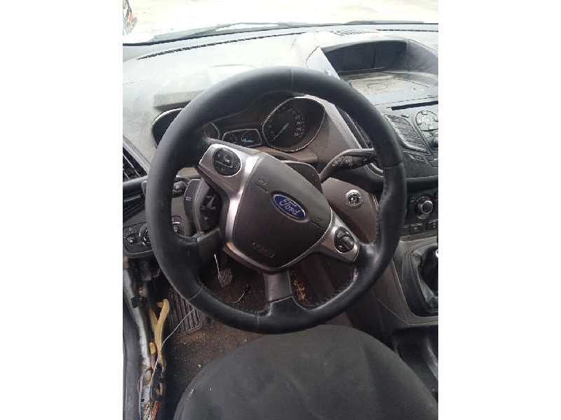 ford kuga (cbs) del año 2016