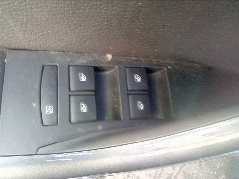 opel astra j gtc del año 2013