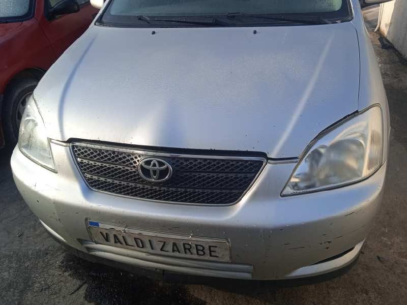 toyota corolla (e12) del año 2004