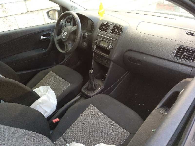 volkswagen polo (6r1) del año 2011