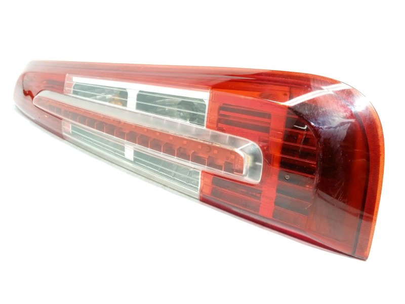 PILOTO TRASERO DERECHO 1543051 