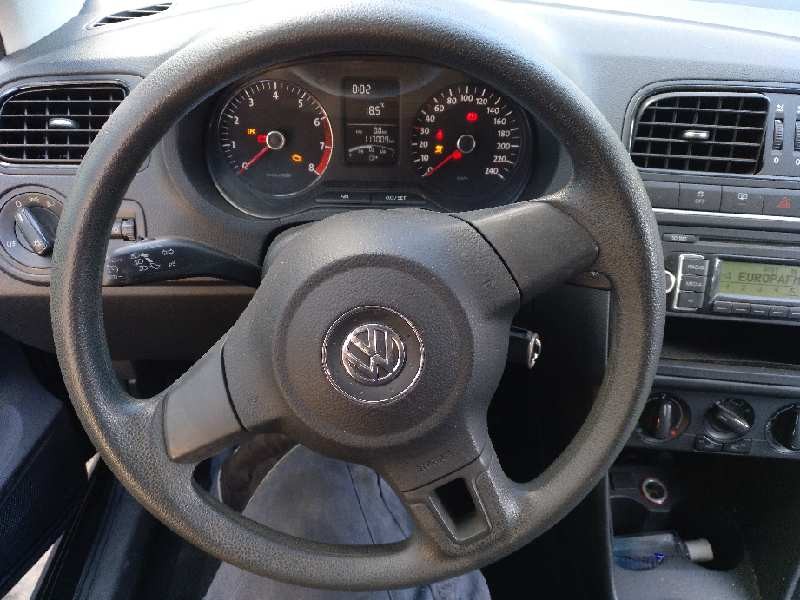 volkswagen polo (6r1) del año 2011