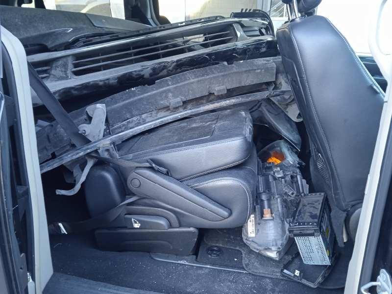 lancia voyager (404) del año 2012