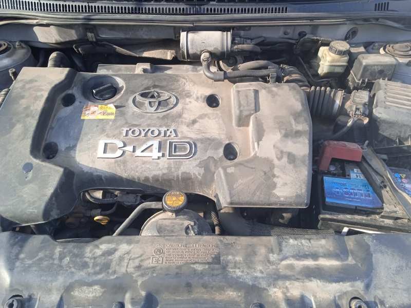 toyota corolla (e12) del año 2004