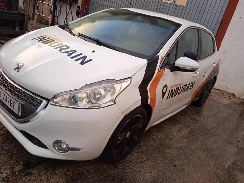 peugeot 208 del año 2013