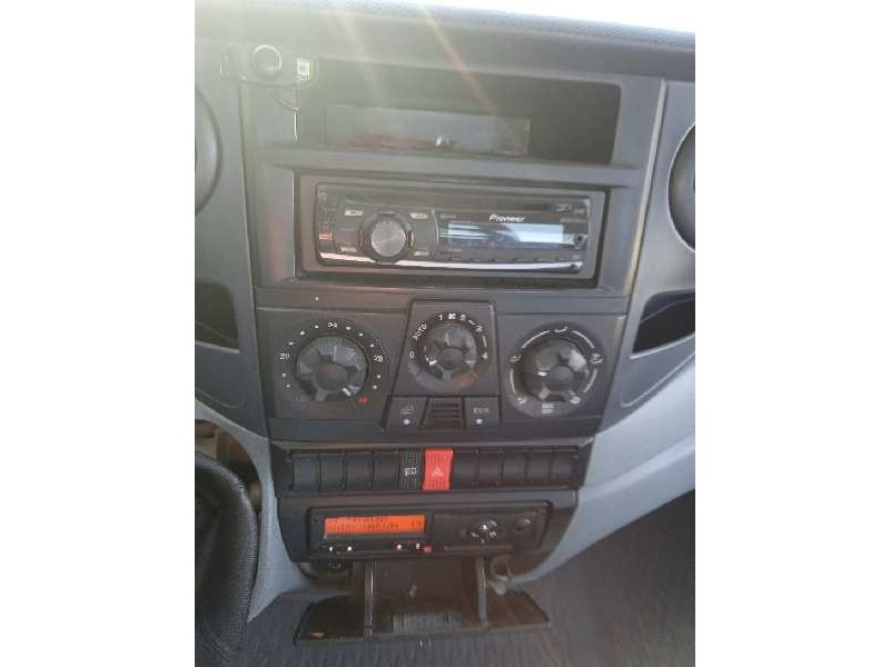 iveco daily caja abierta del año 2008