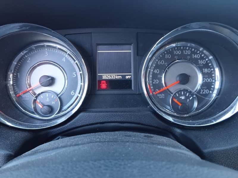 lancia voyager (404) del año 2012