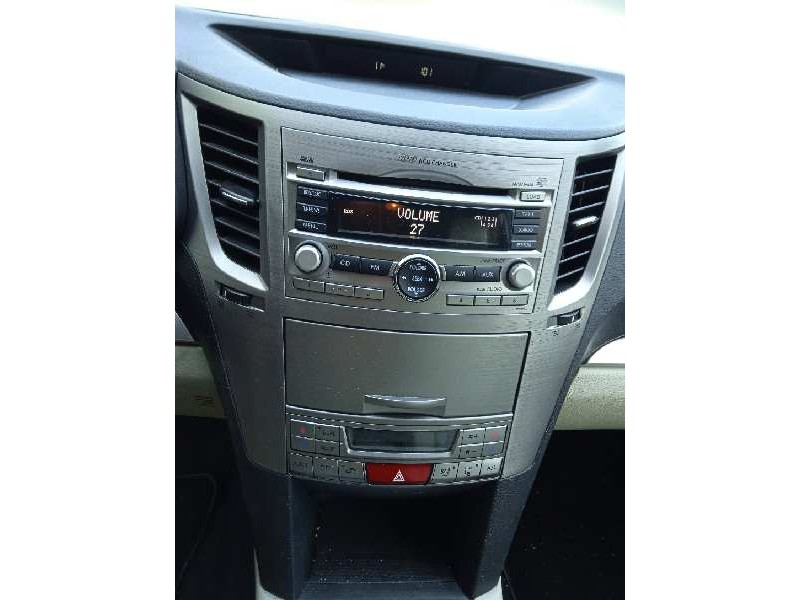 subaru legacy kombi/outback b14 del año 2011