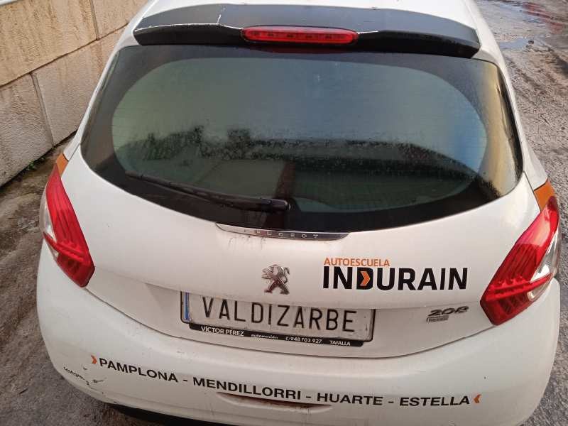 peugeot 208 del año 2013