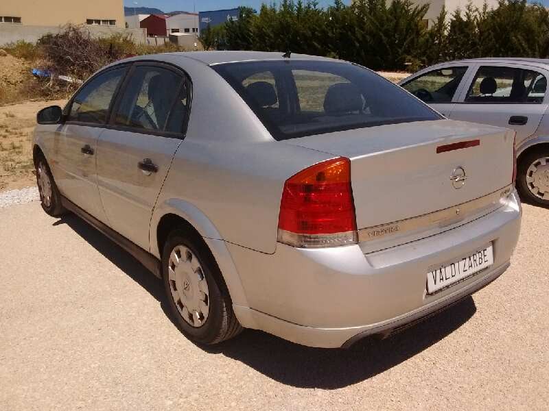 opel vectra c berlina del año 2003