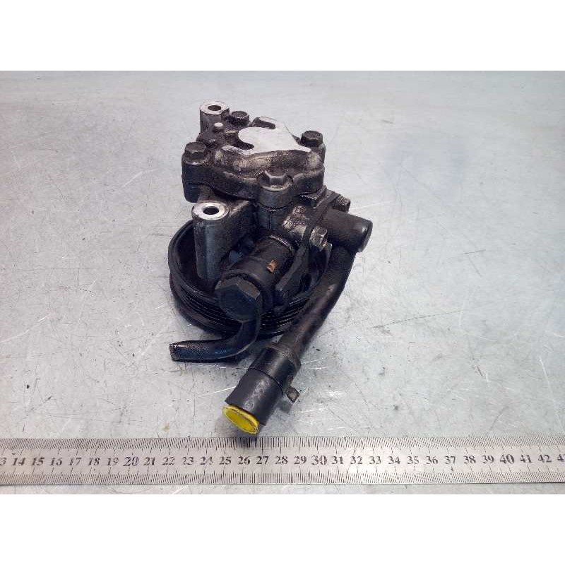 Recambio de bomba direccion para kia rio 1.5 crdi ex2 referencia OEM IAM 571001G110  