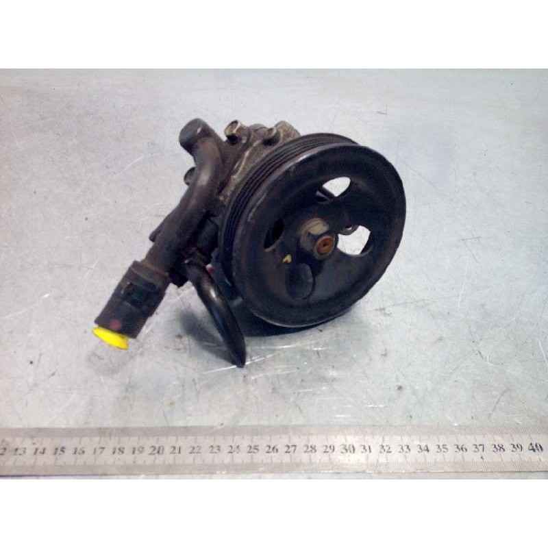 Recambio de bomba direccion para kia rio 1.5 crdi ex2 referencia OEM IAM 571001G110  