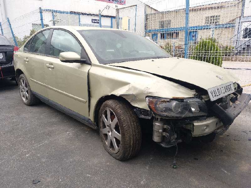 volvo s40 berlina del año 2004