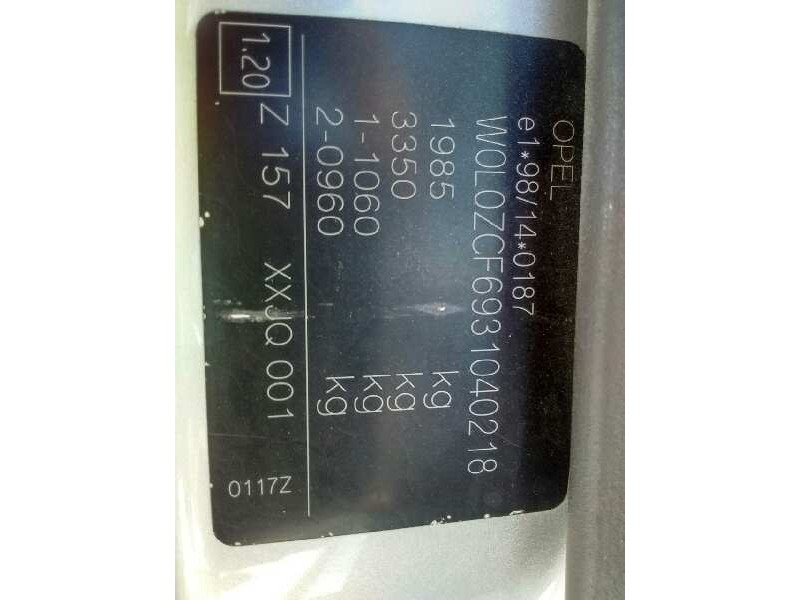 opel vectra c berlina del año 2003