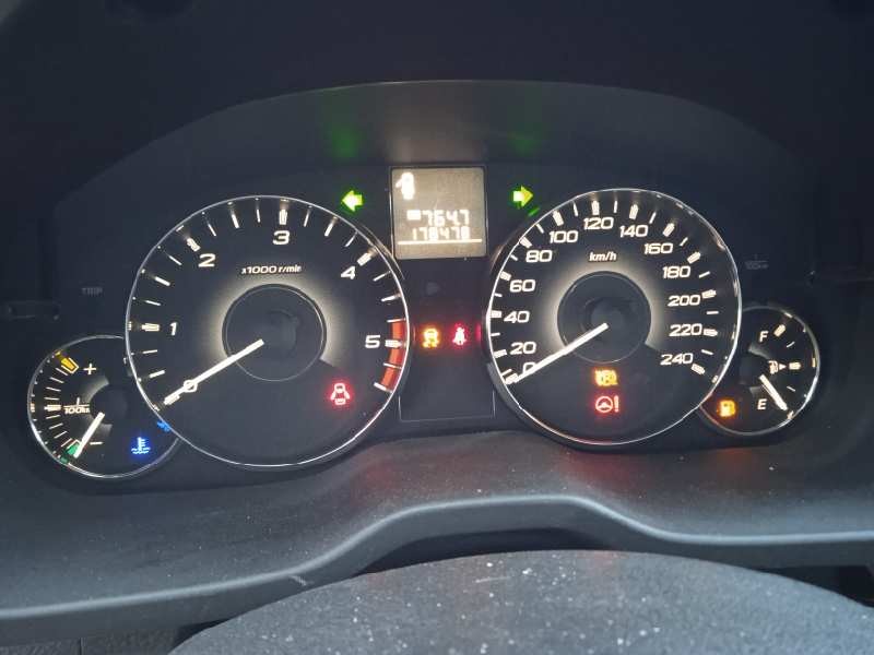 subaru legacy kombi/outback b14 del año 2011