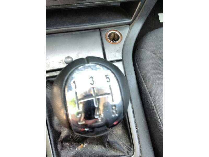 opel vectra c berlina del año 2003