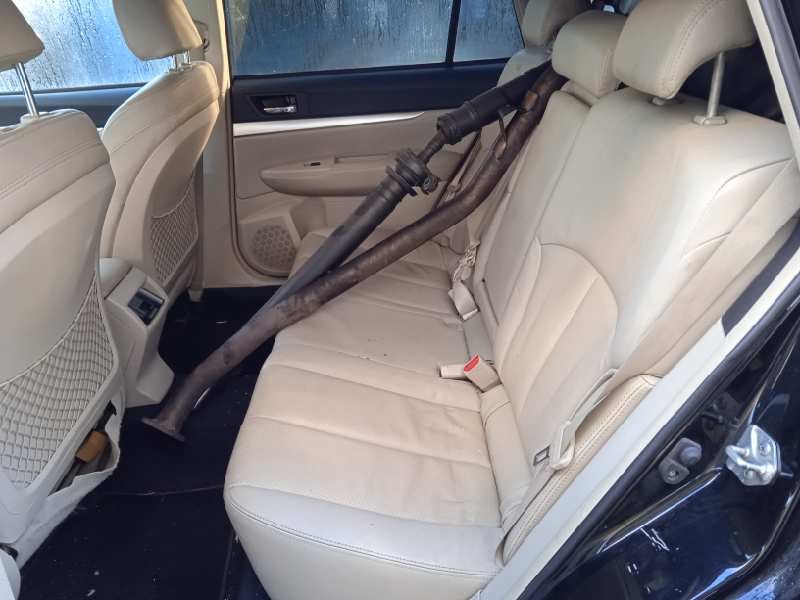 subaru legacy kombi/outback b14 del año 2011