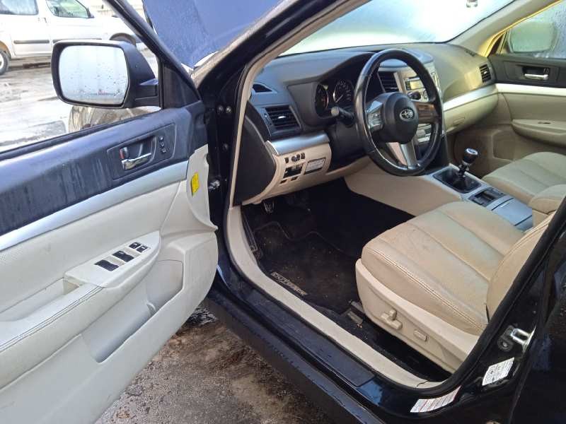 subaru legacy kombi/outback b14 del año 2011