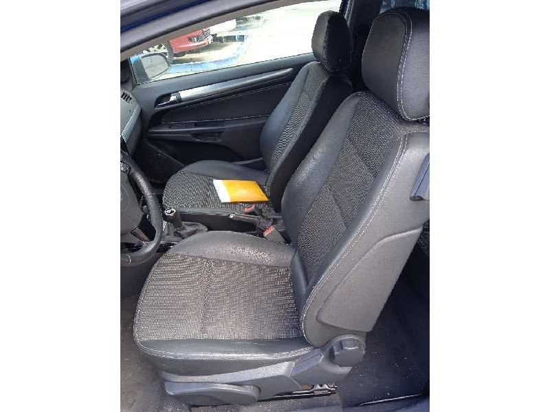 opel astra gtc del año 2007