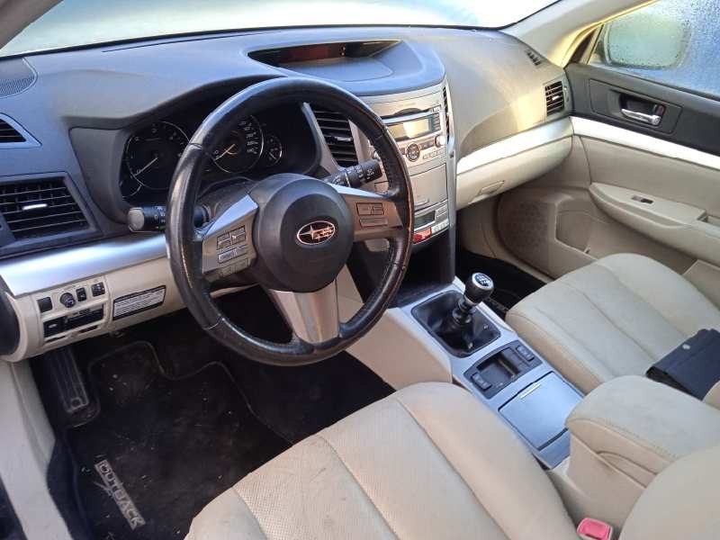 subaru legacy kombi/outback b14 del año 2011