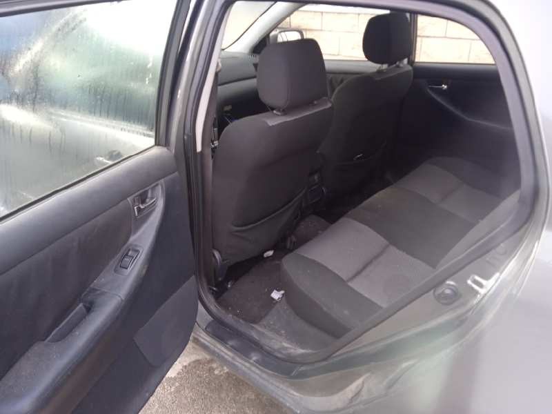 toyota corolla (e12) del año 2006