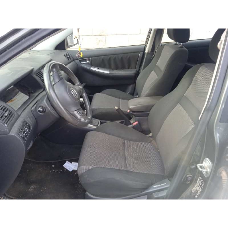 toyota corolla (e12) del año 2006