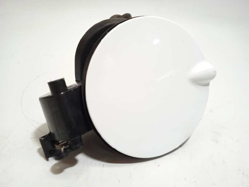 TAPA EXTERIOR COMBUSTIBLE BM51N27936AD 
