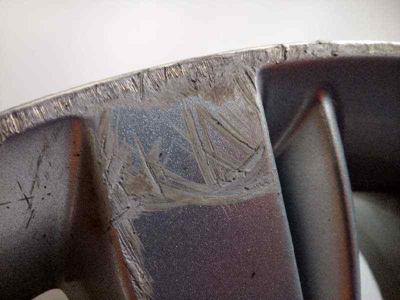 Recambio de llanta para land rover discovery v6 td hse referencia OEM IAM CK521007EA  