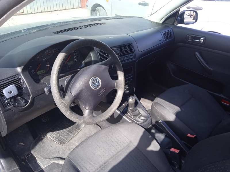 volkswagen golf iv berlina (1j1) del año 2002