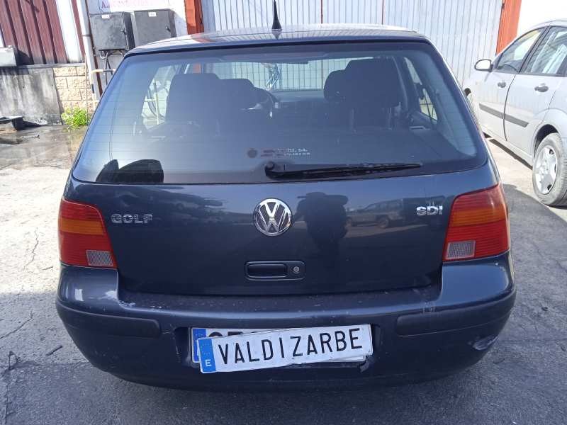 volkswagen golf iv berlina (1j1) del año 2002