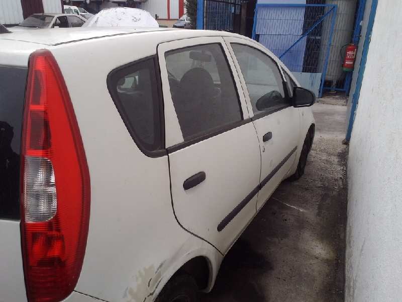 mitsubishi colt berlina 3 (cz) del año 2007