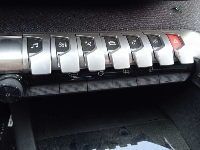 peugeot 3008 del año 2019