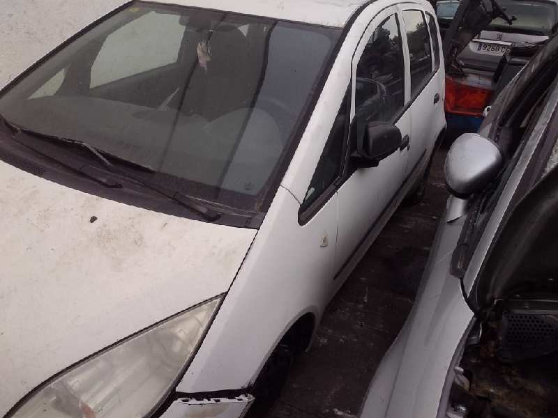 mitsubishi colt berlina 3 (cz) del año 2007