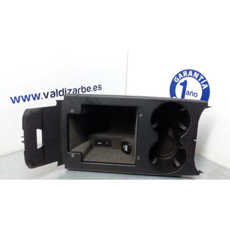 Recambio de bandeja posavasos central para porsche macan (typ ) s diesel referencia OEM IAM 95B863239G  