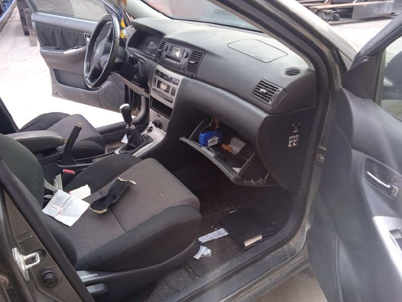 toyota corolla (e12) del año 2006