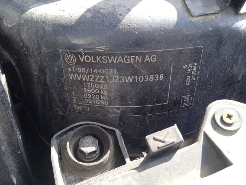 volkswagen golf iv berlina (1j1) del año 2002