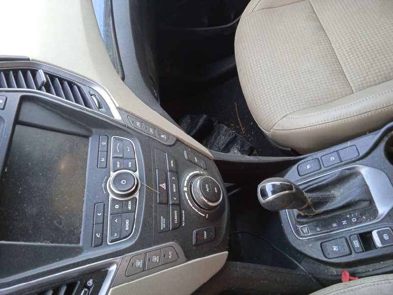 hyundai grand santa fe del año 2015