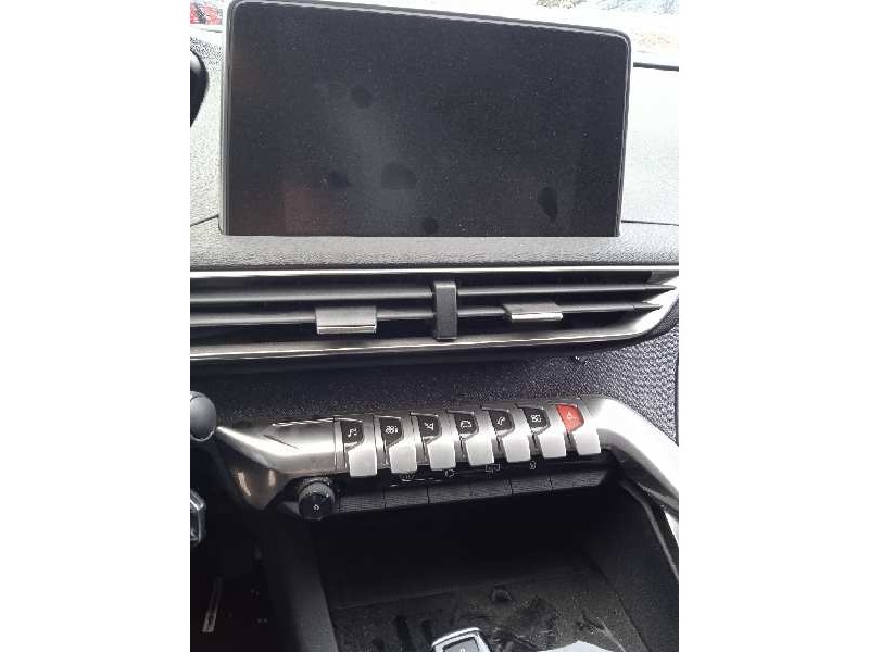 peugeot 3008 del año 2019